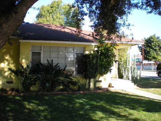 Primary Photo - 1305 W 6th St