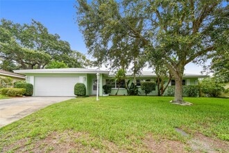 Building Photo - 2111 Lanai Ave