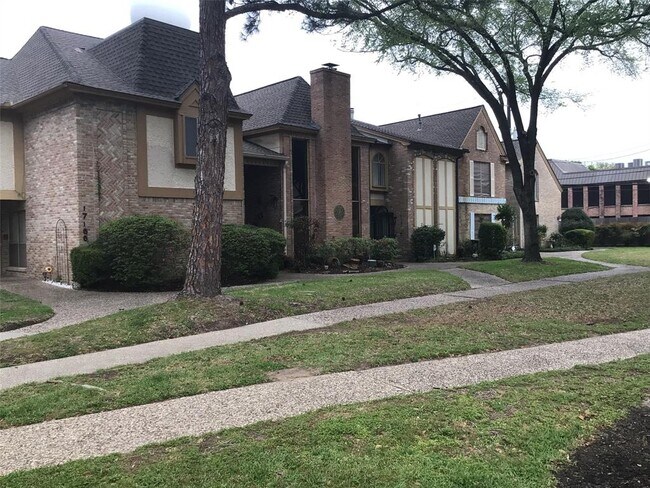 Building Photo - 17162 Beaver Springs Dr