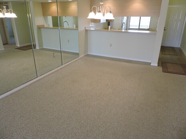 Building Photo - 701 Seafarer Cir