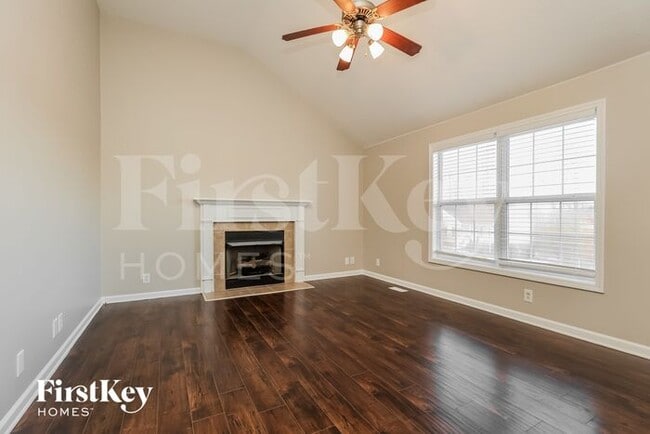Building Photo - 1500 Cedar Springs Cir