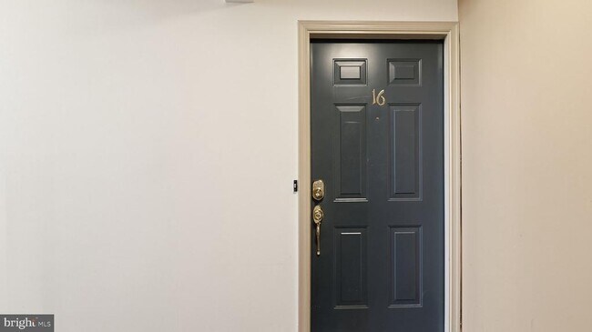 Foto del edificio - 164 Kendrick Pl