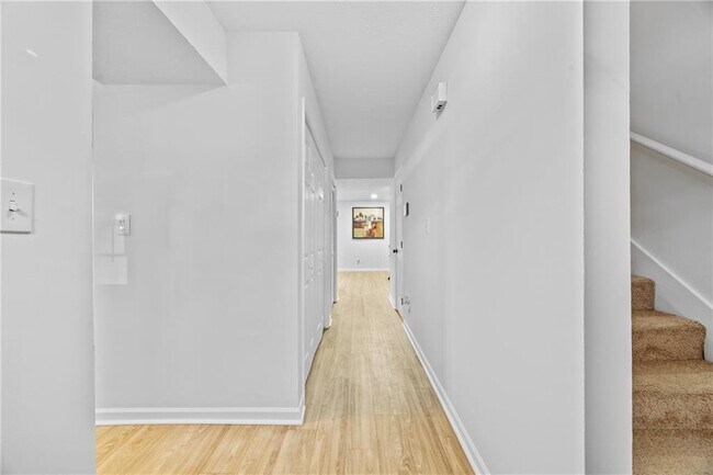 Foto del edificio - 2858 Spring Villa Ln