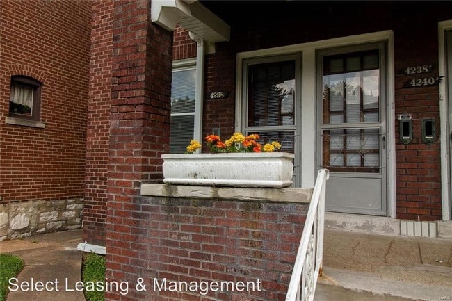 Foto del edificio - 4240-4240 Lawn Ave