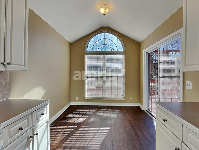 Foto del edificio - 112 Settlers Way