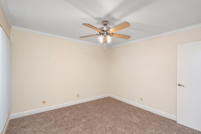 Building Photo - 2266 Cazador Dr