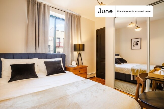 Building Photo - Room in Shared 5 bed/2 bath home in East Village