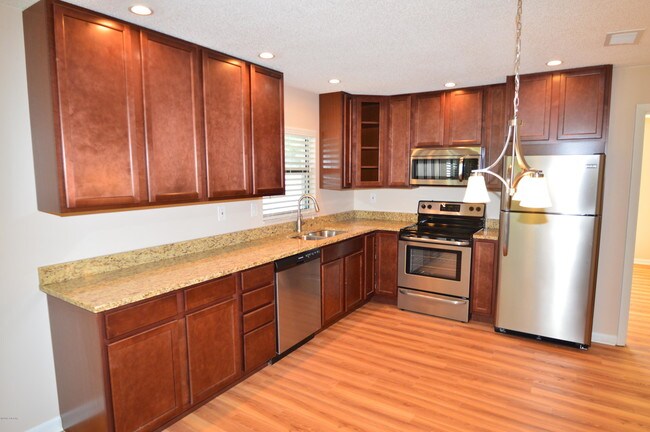 Foto del edificio - 47 Atlantic Oaks Cir