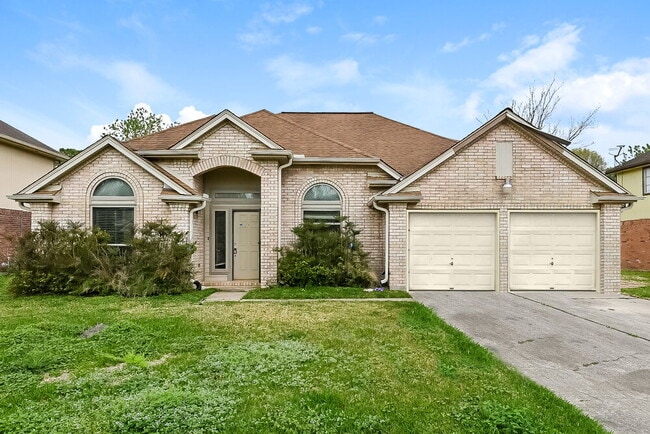 Building Photo - 1009 Bayou Vista Dr