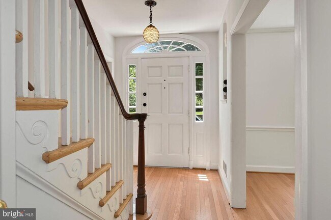 Foto del edificio - 4505 Alton Pl NW