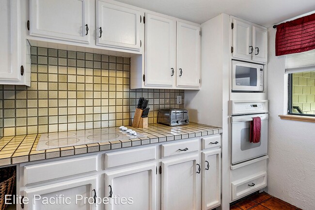 Building Photo - 2 br, 2 bath House - 76-6225 Alii Drive