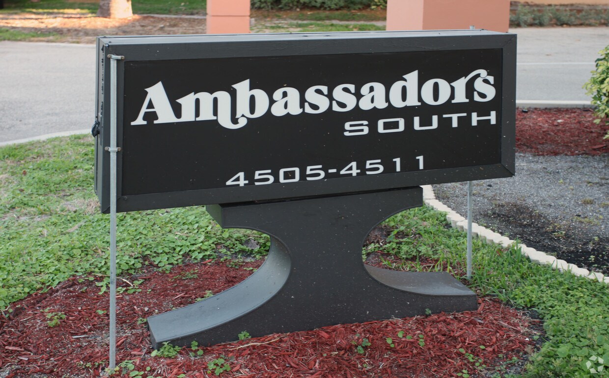 Foto del edificio - Ambassadors South