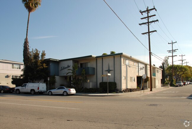 Building Photo - 232 N Verdugo Rd