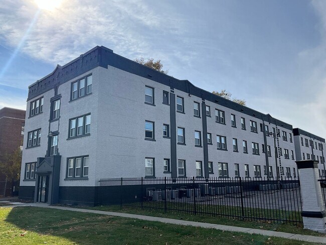 Building Photo - Magnolias Living Studio Apartments