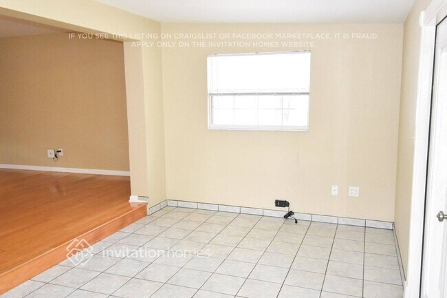 Building Photo - 1111 N Parsons Ave