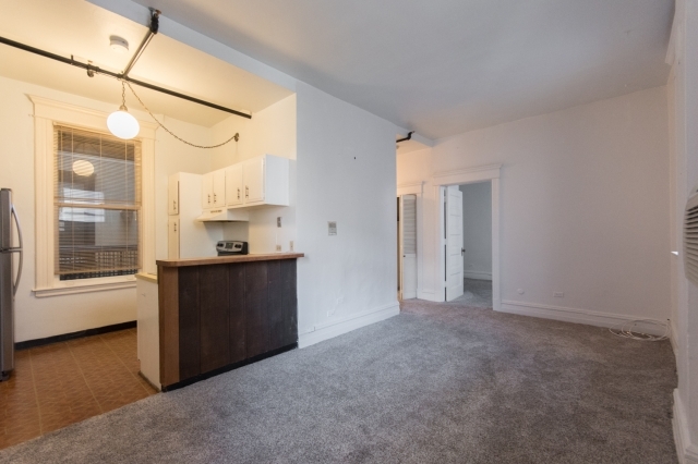 Foto del edificio - 2800 N Pine Grove Ave