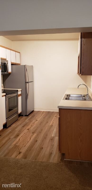 Building Photo - 2 br, 1 bath Apartment - 203 E Callender St