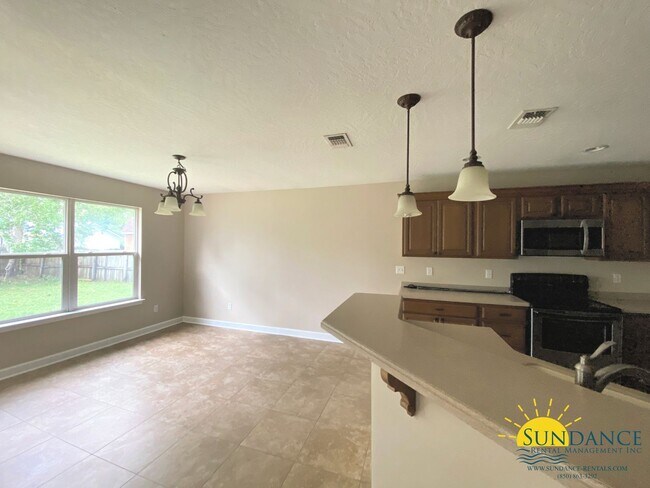 Foto del edificio - Beautiful 3 Bedroom Home in Mary Esther!