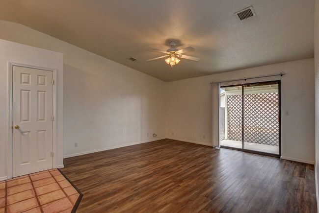 Building Photo - 4701 N Norman Rd