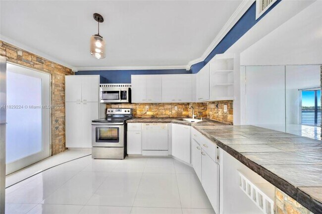 Foto del edificio - 2 bedroom in Miami FL 33179