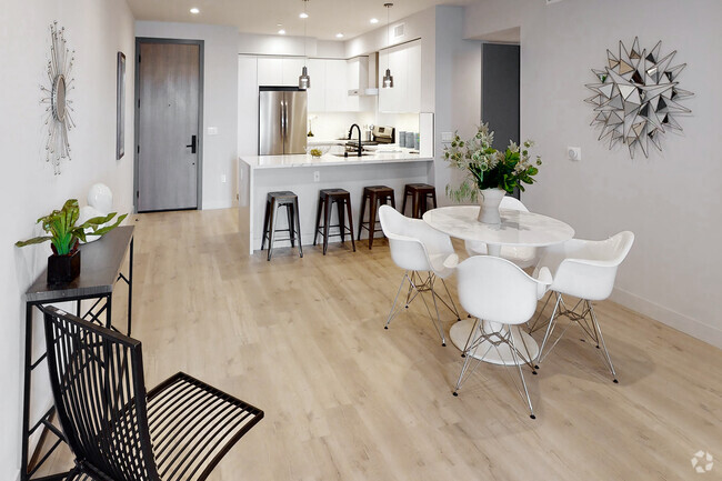 Modern Open-Layouts - 900 Wilcox Ave
