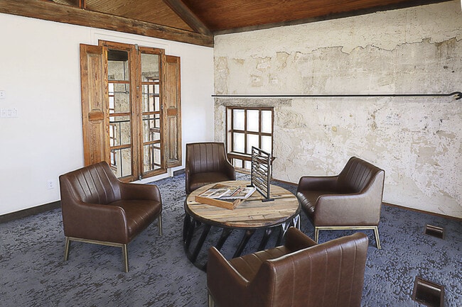 Foto del edificio - Soap Factory Apartments