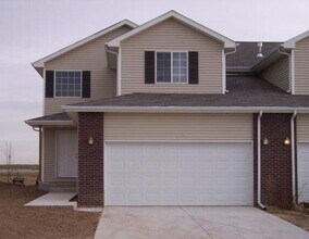 Building Photo - 7250-7254 Dorchester Ct