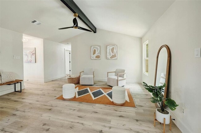 Building Photo - 5311 Regency Dr