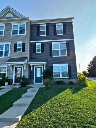 Building Photo - 1853 Sag Harbor Ln