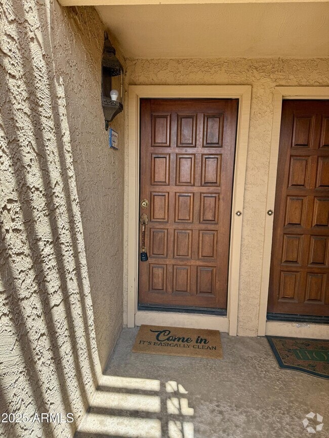 Building Photo - 10410 N Cave Creek Rd