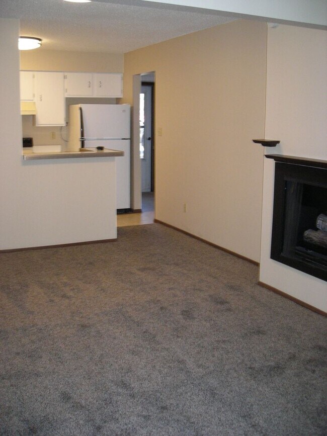 Building Photo - Premier Home Rentals
