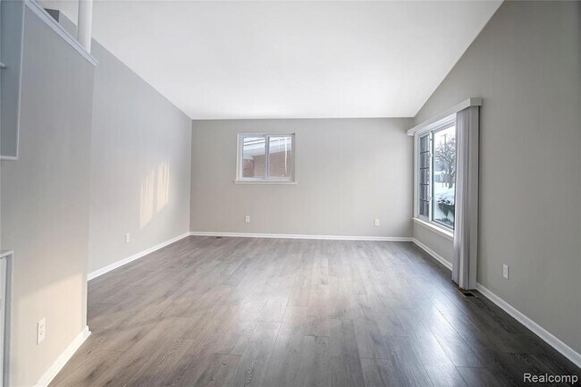 Foto del edificio - 15230 Marlow St