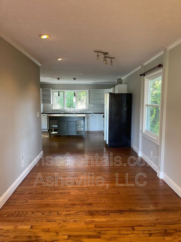 Foto del edificio - 406 Jack St