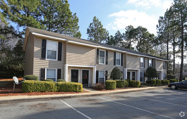 Edge Townhomes Apartments Charlotte Nc Home North Carolina Charlotte Edge Townhomes Primary Photo