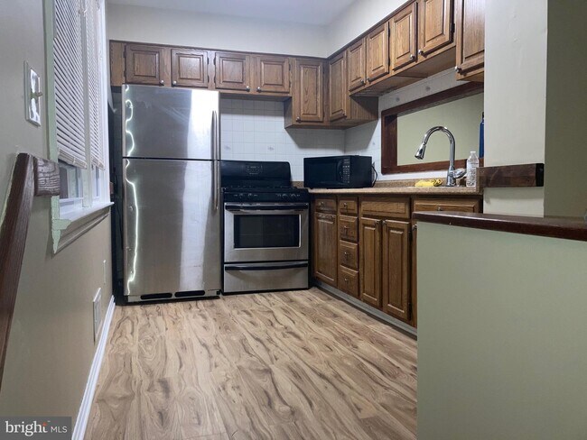 Building Photo - 1652 Riverwood Rd