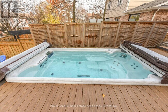 Photo du bâtiment - 3162 Folkway Dr