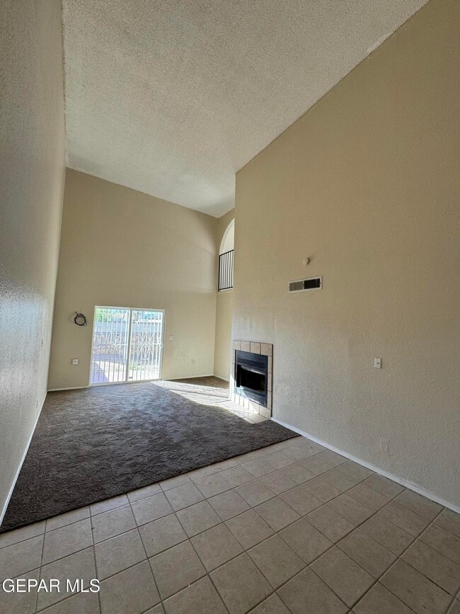Building Photo - 943 Montera Rd