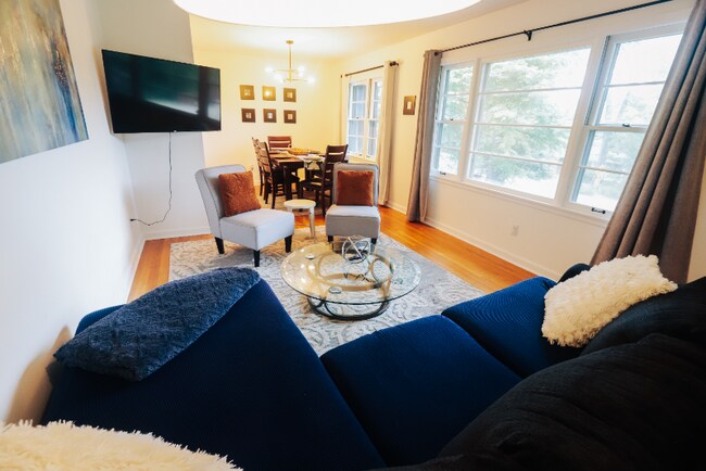Foto del edificio - 1712 Oak St NW