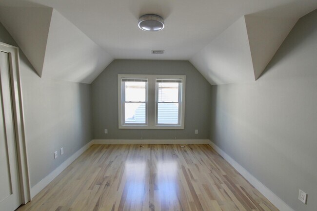 Foto del edificio - 18 Tower St