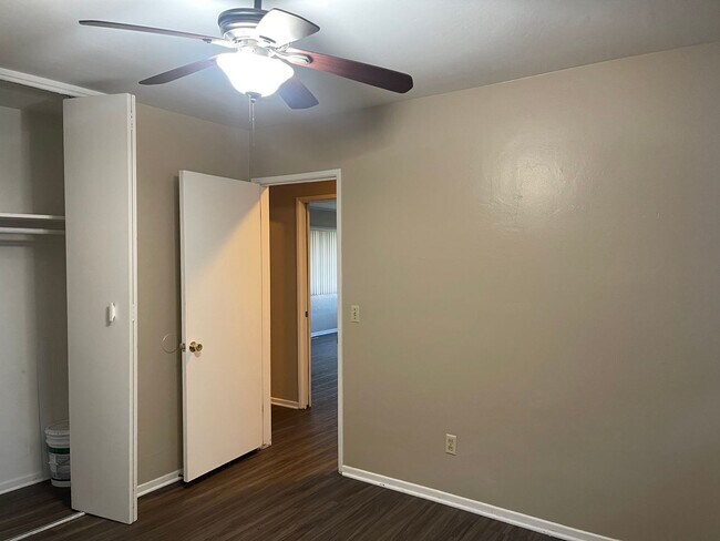 Foto del edificio - 300 Pacific St