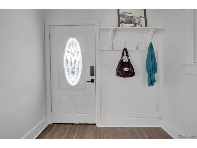 Building Photo - 1120 W Colorado Ave