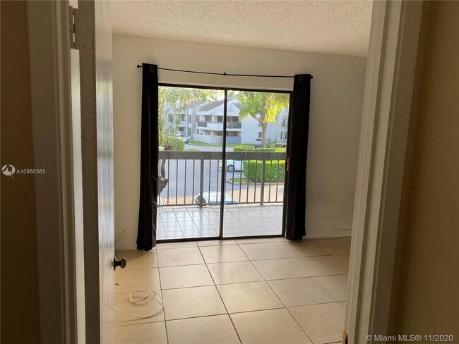 Building Photo - 13255 SW 88th Ln
