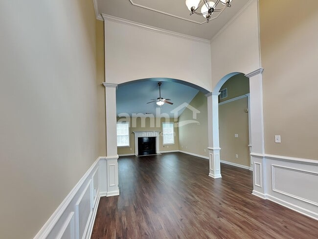 Foto del edificio - 1351 Tumblerock Ct