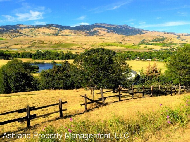Foto del edificio - 4 br, 2 bath House - 436 Monte Vista Dr