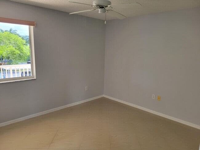 Building Photo - 7878 Trent Dr