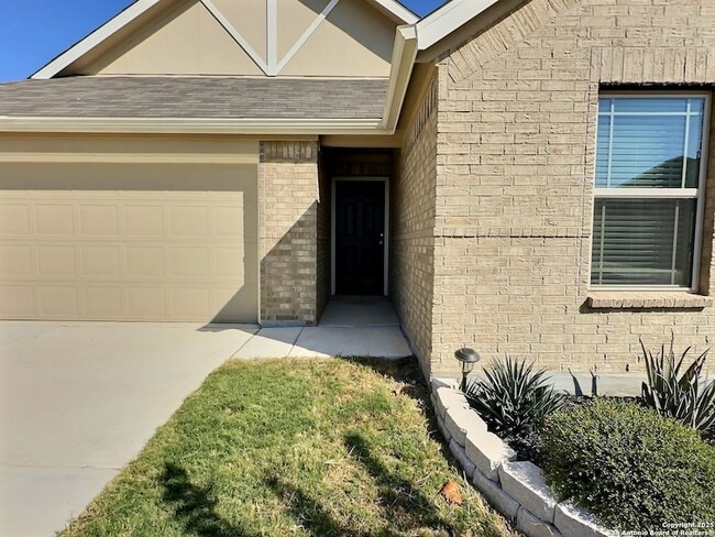 Building Photo - 6702 Encore Oaks