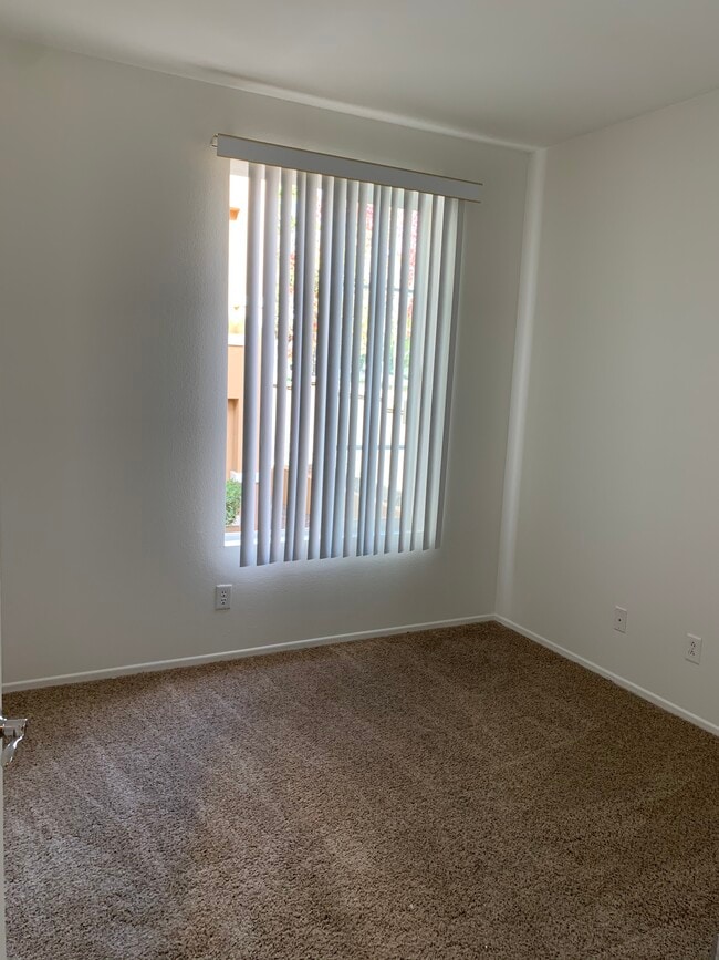 Foto del edificio - 12364 Carmel Country Rd