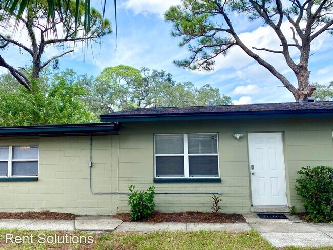 Foto del edificio - 3 br, 1 bath House - 2343 1/2 8th St S Rear