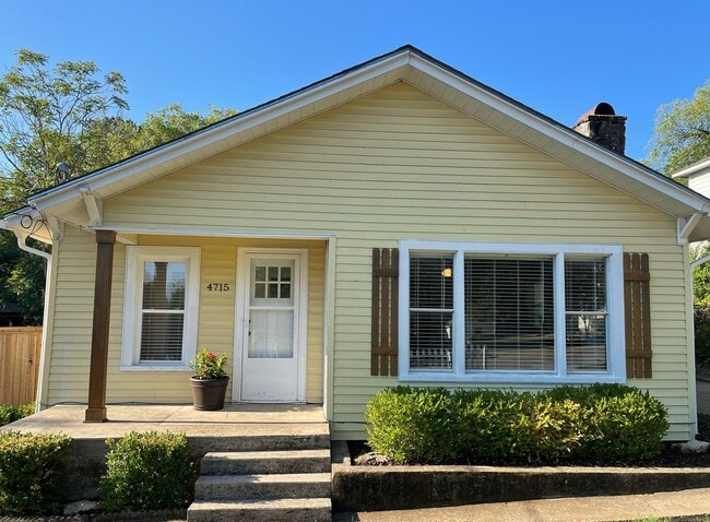 Building Photo - 4715 White Oak Ln