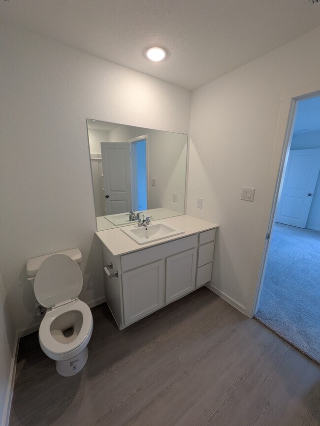 Foto del edificio - 8535 Willow Bend